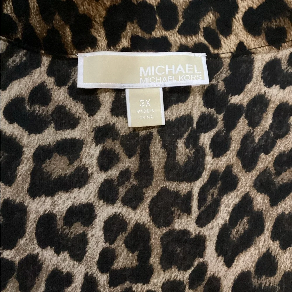 PRE-OWNED IN GREAT CONDITION SIZE 3X Michael Kors Leopard Print Bomber Jacket - Picture 6 of 10